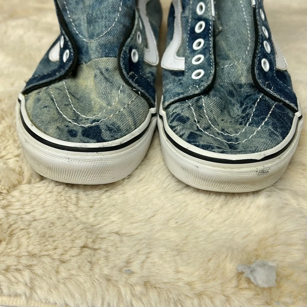 Vans off the wall hightop lace up distressed denim men’s size 6 women’s size 7.5